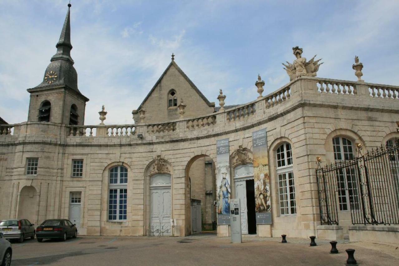 Studio De Charme Au Pays De La Madeleine Appartement Commercy Buitenkant foto